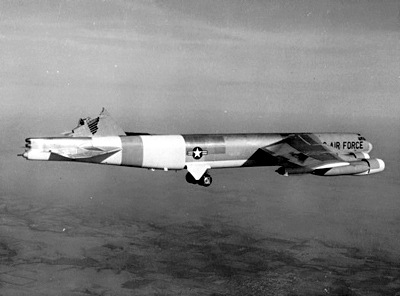 Boeing-B-52-fara-coada